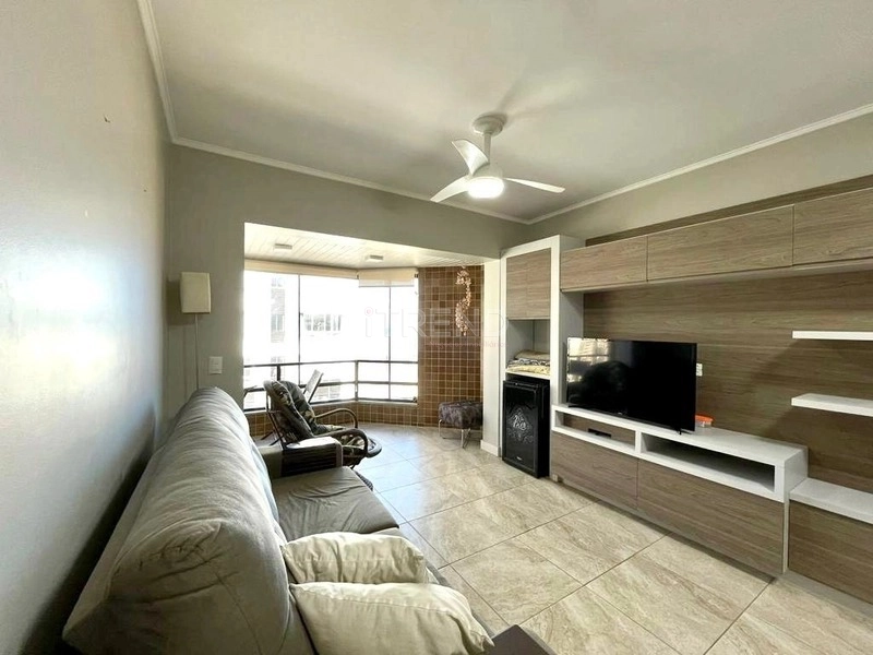 Apartamento mobiliado junto da Praça Flávio Boianowski e do mar: 9ª foto da galeria de imagens do imóvel