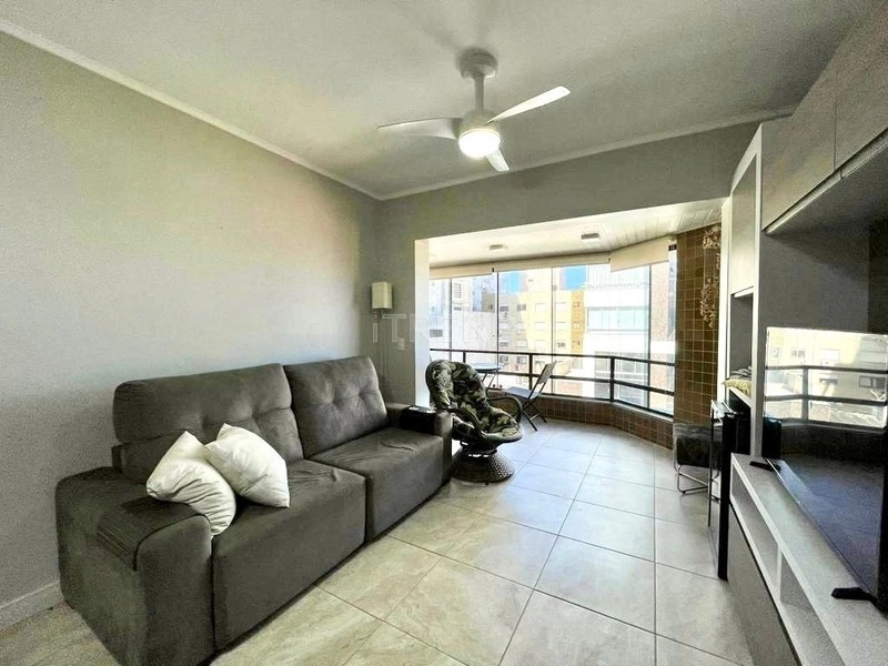 Apartamento mobiliado junto da Praça Flávio Boianowski e do mar: 6ª foto da galeria de imagens do imóvel