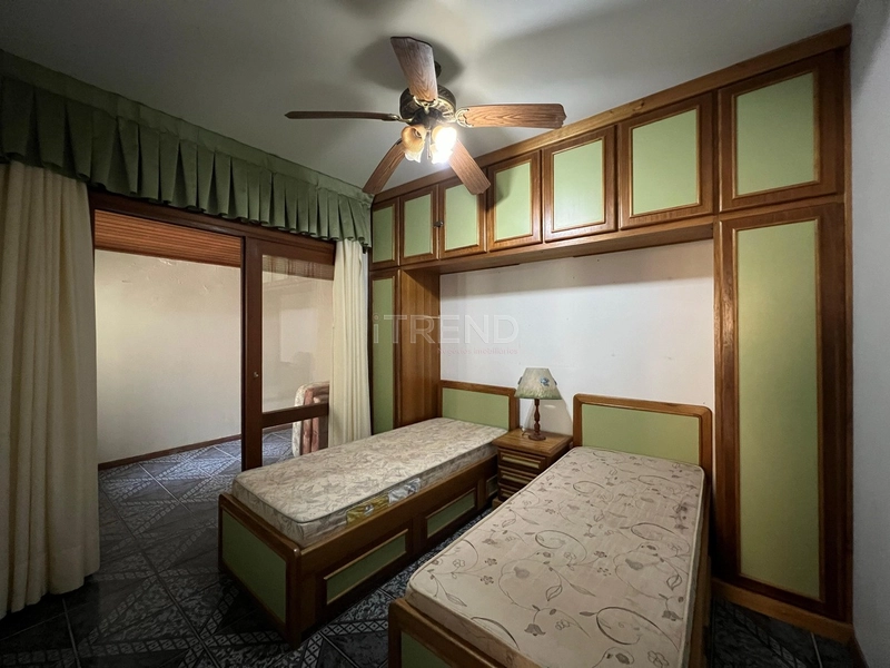 Apartamento de frente com sacada apenas 1 quadra do mar!: 3ª foto da galeria de imagens do imóvel