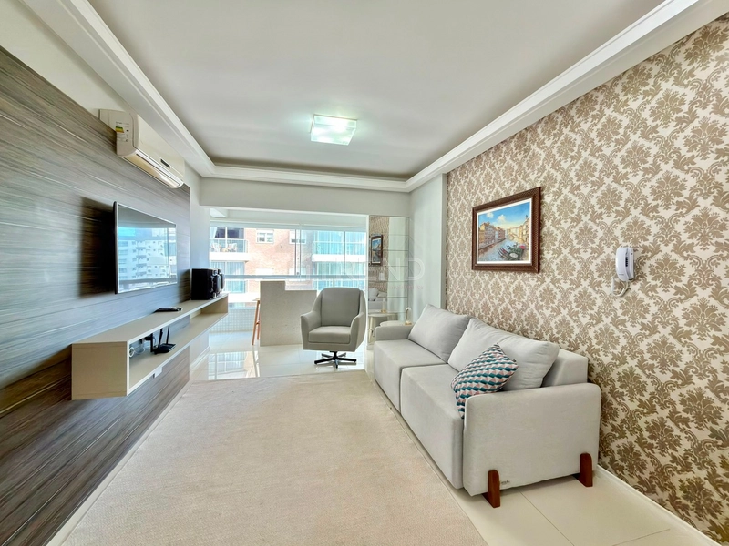 APARTAMENTO À VENDA COM VISTA PARA O MAR: 2ª foto da galeria de imagens do imóvel