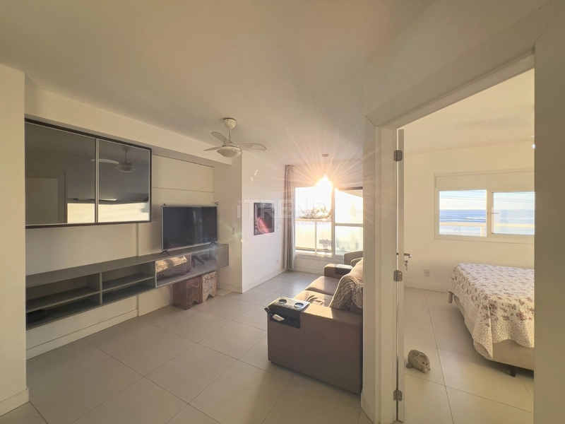 Lindo apartamento frente para o mar: 2ª foto da galeria de imagens do imóvel