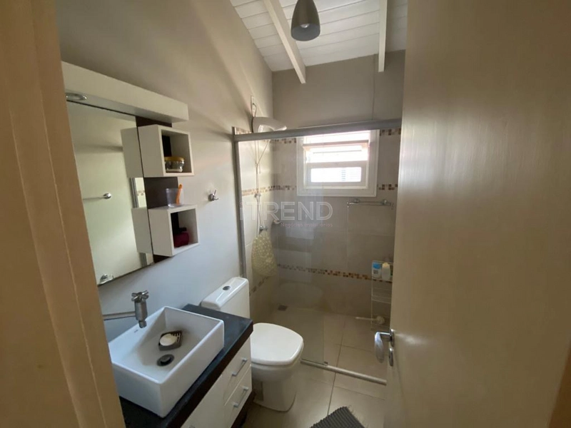 EXCELENTE CASA EM BAIRRO NOBRE!: 3ª foto da galeria de imagens do imóvel