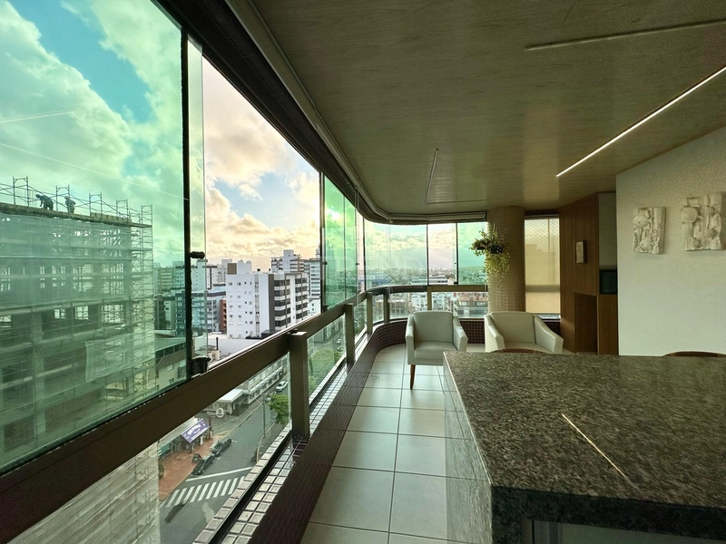 APARTAMENTO À VENDA  COM VISTA ETERNA PARA MAR E PRAÇA - RARIDADE: 23ª foto da galeria de imagens do imóvel