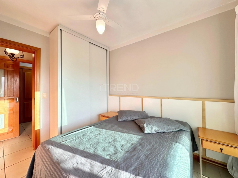 APARTAMENTO À VENDA  COM VISTA ETERNA PARA MAR E PRAÇA - RARIDADE: 19ª foto da galeria de imagens do imóvel