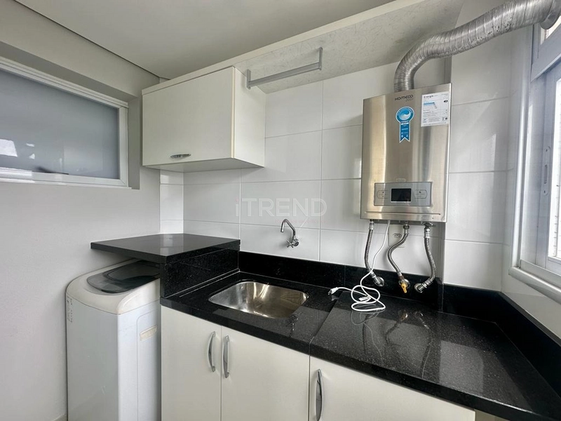 Belíssimo apartamento de frente para a praça com pé direto duplo: 7ª foto da galeria de imagens do imóvel