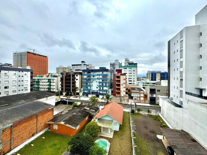 NO CORAÇÃO DA CIDADE: 4ª foto da galeria de imagens do imóvel