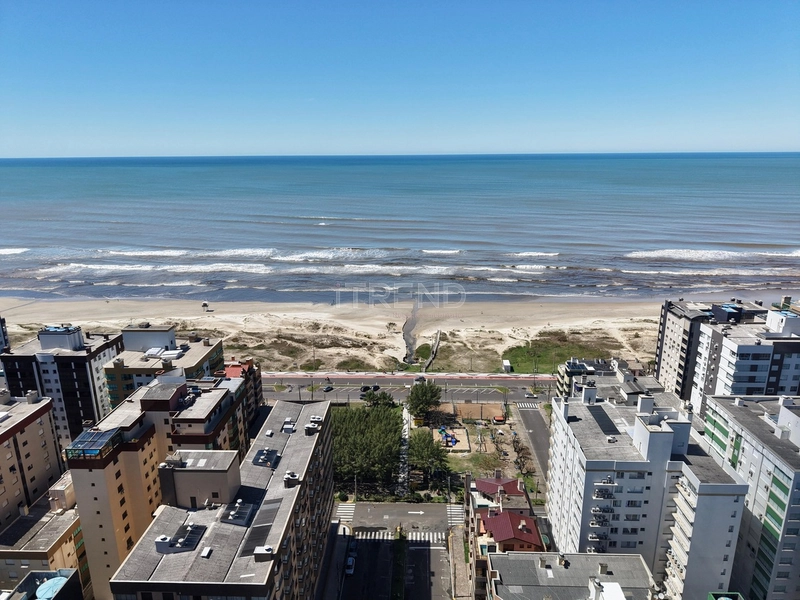 APARTAMENTO NO CORAÇÃO DA CIDADE, JUNTO AO MAR E COM SACADA AMPLA DE F: 19ª foto da galeria de imagens do imóvel