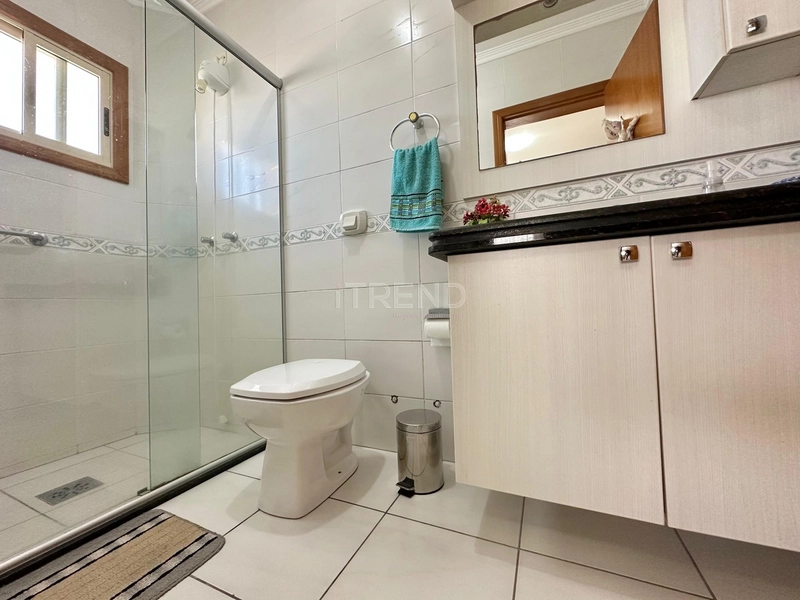 APARTAMENTO NO CORAÇÃO DA CIDADE, JUNTO AO MAR E COM SACADA AMPLA DE F: 24ª foto da galeria de imagens do imóvel
