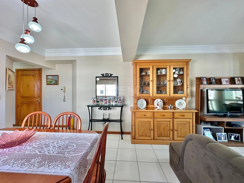 APARTAMENTO NO CORAÇÃO DA CIDADE, JUNTO AO MAR E COM SACADA AMPLA DE F: 21ª foto da galeria de imagens do imóvel