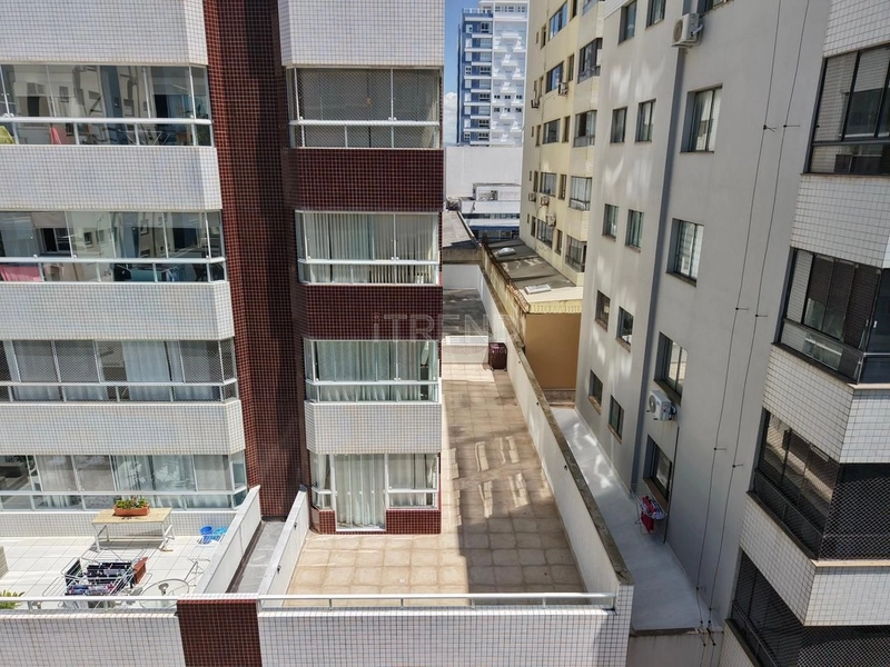 APARTAMENTO COM ENORME TERRAÇO LESTE E NORTE MOBILIADO E DECORADO: 17ª foto da galeria de imagens do imóvel