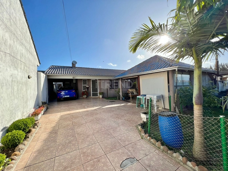 CASA COM 3 DORMITÓRIOS E QUIOSQUE: 9ª foto da galeria de imagens do imóvel