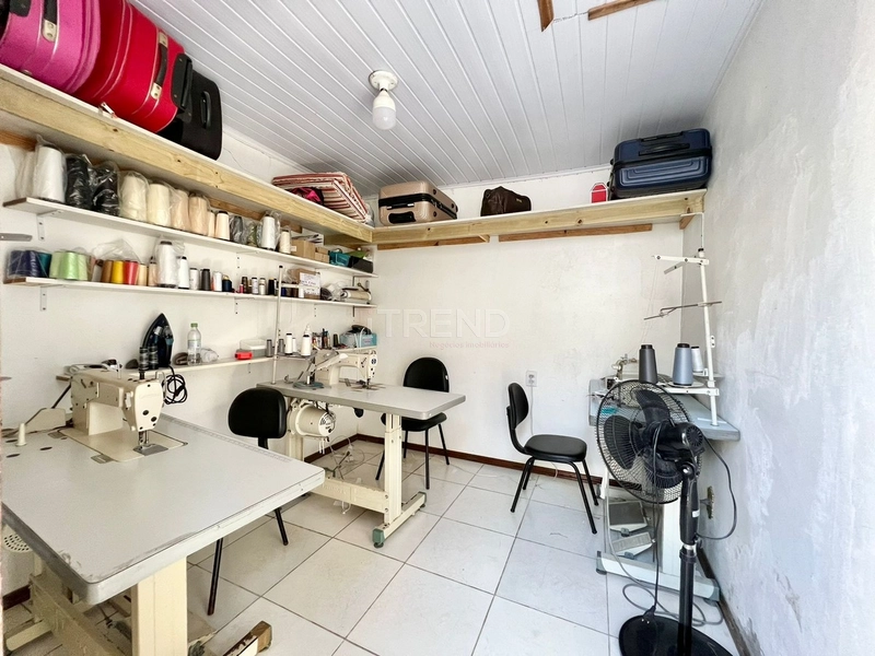CASA COM 3 DORMITÓRIOS E QUIOSQUE: 22ª foto da galeria de imagens do imóvel
