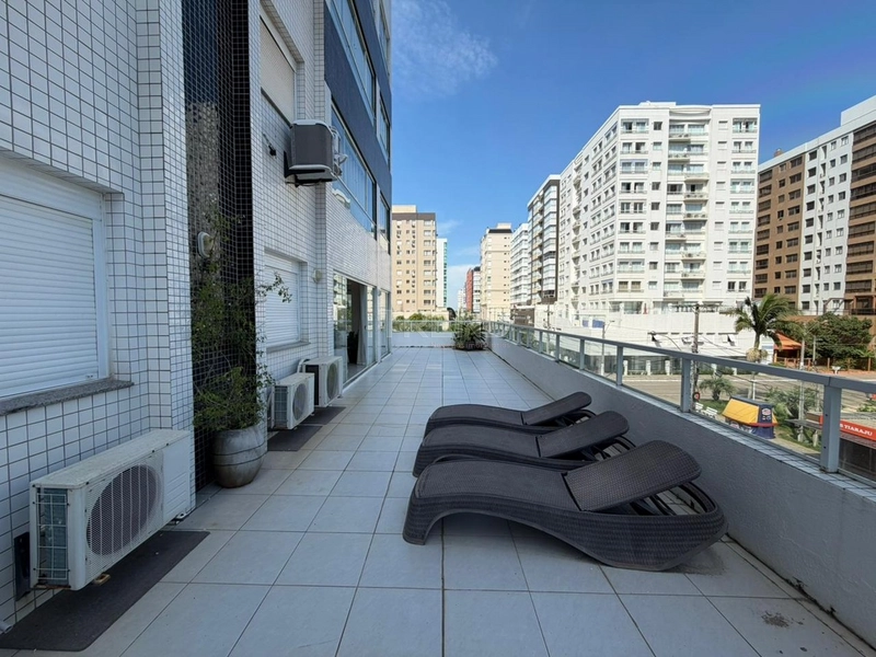 APARTAMENTO DE ESQUINA COM TERRAÇO: 12ª foto da galeria de imagens do imóvel