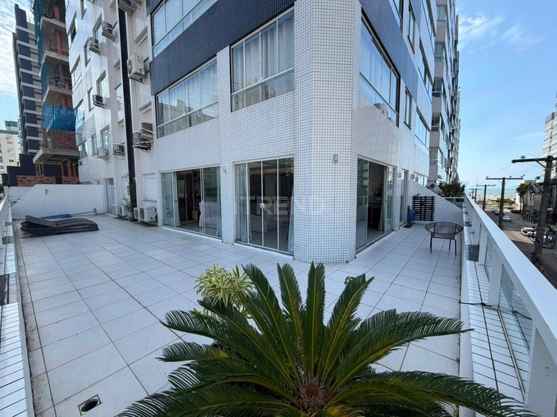 APARTAMENTO DE ESQUINA COM TERRAÇO: 26ª foto da galeria de imagens do imóvel