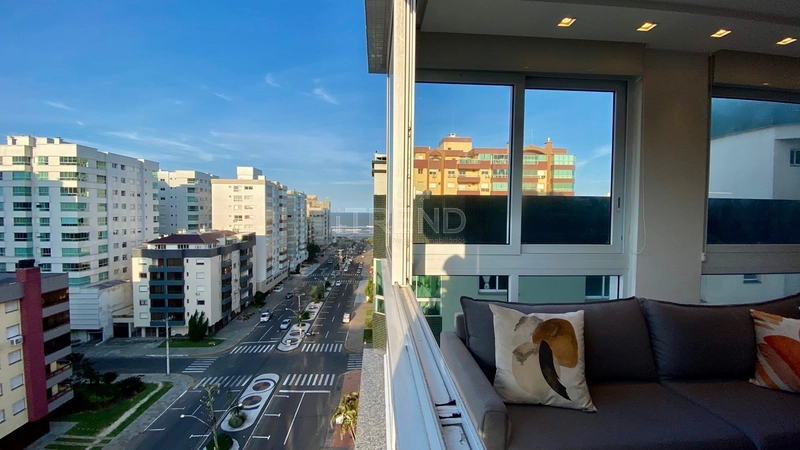 Dois quartos decorado frente avenida c/ vista mar e serra!: 4ª foto da galeria de imagens do imóvel