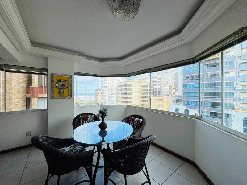 Apartamento com vista para o mar de todos os cômodos: 2ª foto da galeria de imagens do imóvel