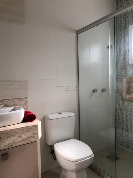 Linda Casa Mobiliada e Decorada em Condomínio a Beira da Lagoa: 9ª foto da galeria de imagens do imóvel
