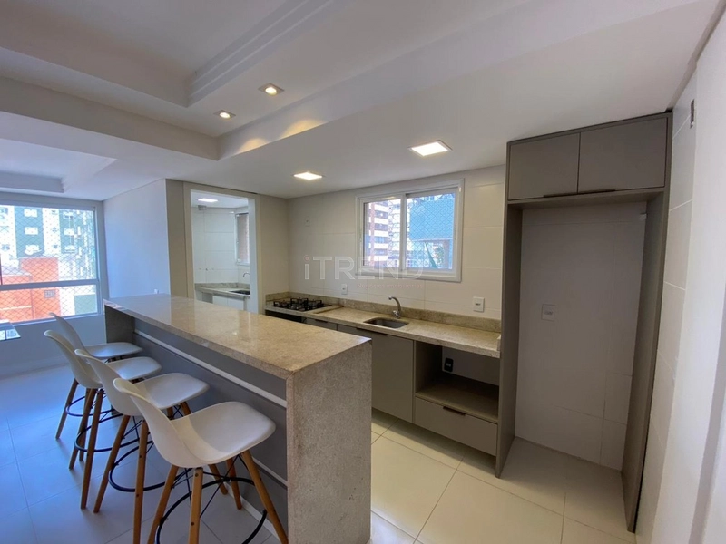 Apartamento a venda com vistão para o mar: 2ª foto da galeria de imagens do imóvel