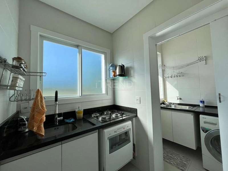 Apartamento de frente com vista liberada ao lado de uma praça de lazer: 2ª foto da galeria de imagens do imóvel