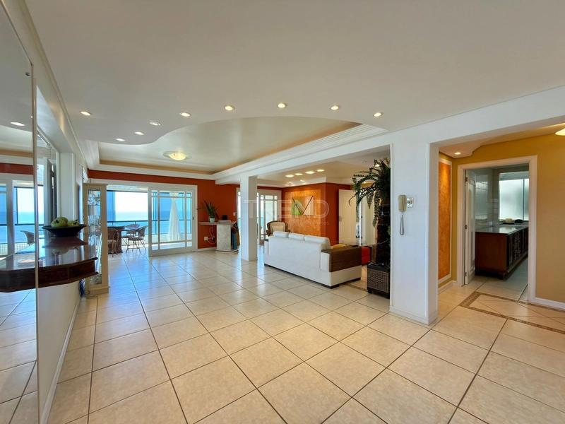 APARTAMENTO À VENDA COM VISTA PARA O MAR: 20ª foto da galeria de imagens do imóvel
