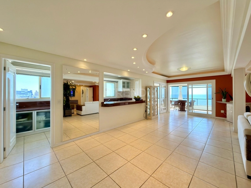 APARTAMENTO À VENDA COM VISTA PARA O MAR: 11ª foto da galeria de imagens do imóvel