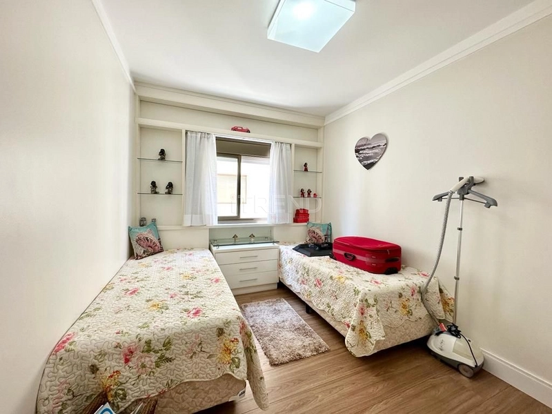 Amplo apartamento de frente perto do mar.: 7ª foto da galeria de imagens do imóvel