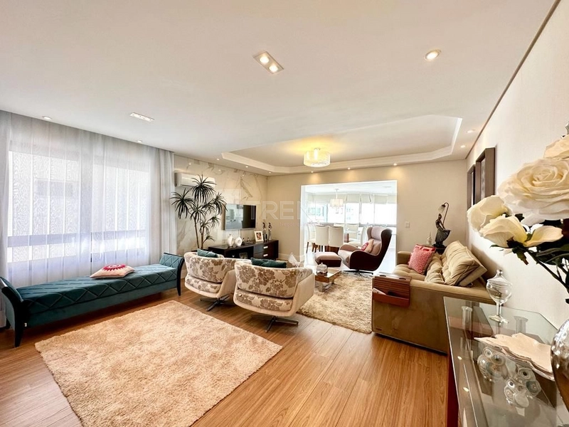 Amplo apartamento de frente perto do mar.: 11ª foto da galeria de imagens do imóvel