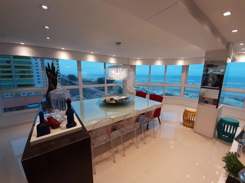 4 Suítes na Av. Beira Mar: 1ª foto da galeria de imagens do imóvel