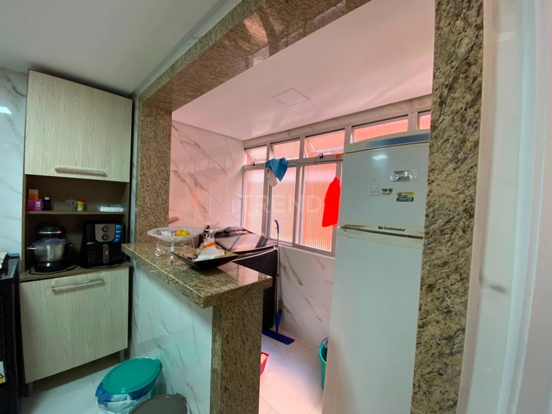 APARTAMENTO COM SACADA: 5ª foto da galeria de imagens do imóvel