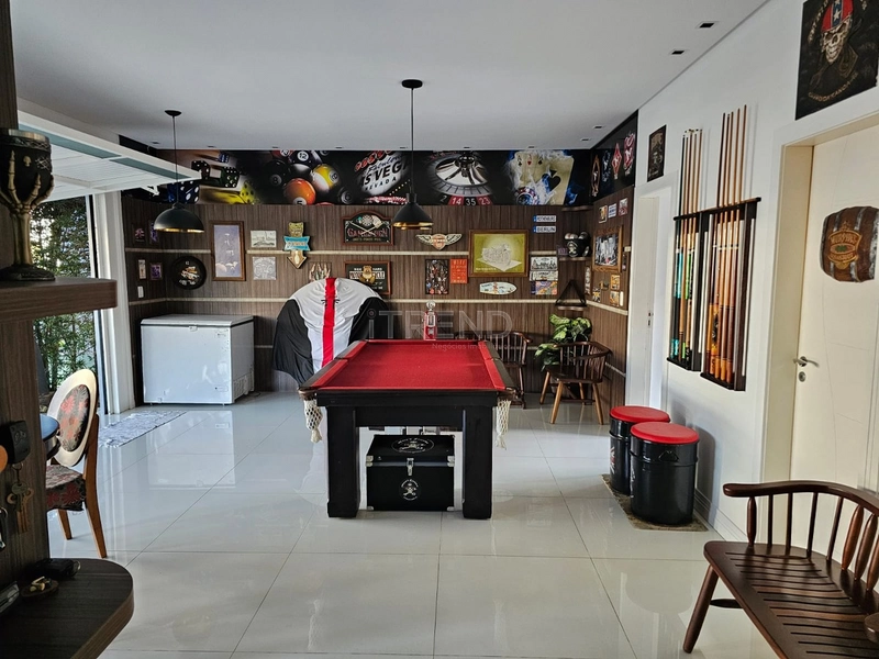 Lindo Sobrado no Condado de Capão: 3ª foto da galeria de imagens do imóvel