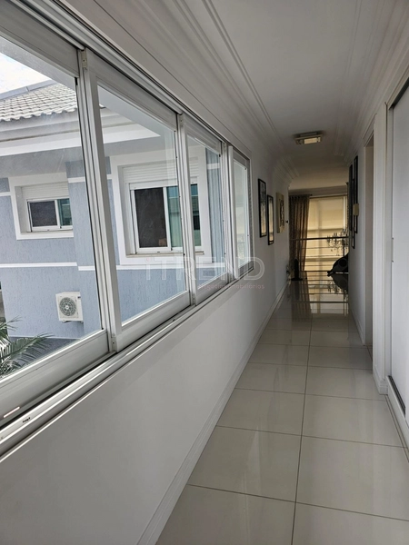 Lindo Sobrado no Condado de Capão: 7ª foto da galeria de imagens do imóvel