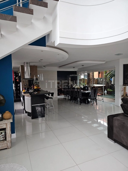 Lindo Sobrado no Condado de Capão: 44ª foto da galeria de imagens do imóvel