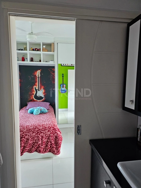 Lindo Sobrado no Condado de Capão: 54ª foto da galeria de imagens do imóvel
