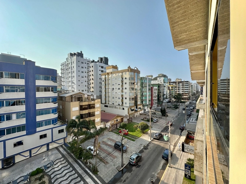 APARTAMENTO COM SACADA DE FRENTE À VENDA EM CAPÃO DA CANOA!: 1ª foto da galeria de imagens do imóvel