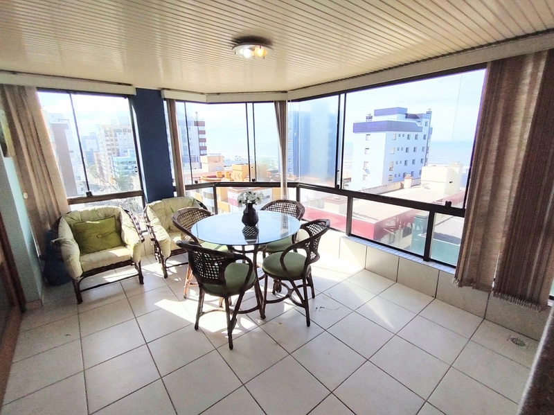 Apartamento andar alto com vista para o mar: 2ª foto da galeria de imagens do imóvel