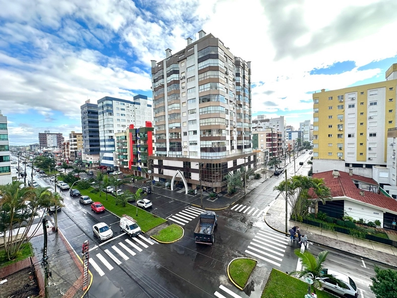 Ao lado da Praça Flávio Boianowisk: 10ª foto da galeria de imagens do imóvel