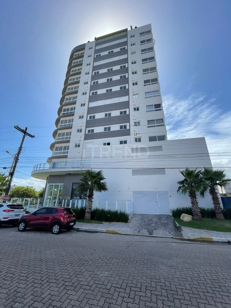 Edifício de esquina: 1ª foto da galeria de imagens do imóvel