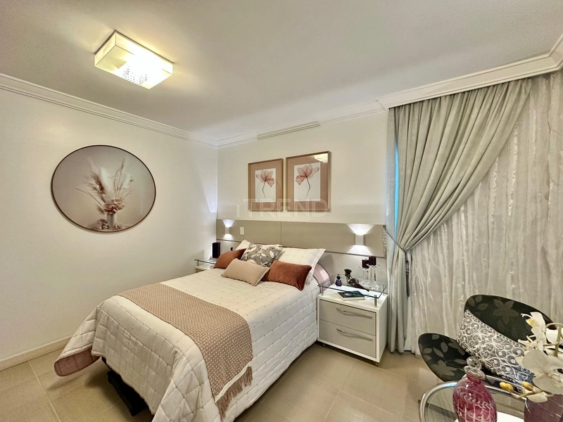 APARTAMENTO COM AMPLA SACADA DE FRETE PARA O MAR: 19ª foto da galeria de imagens do imóvel