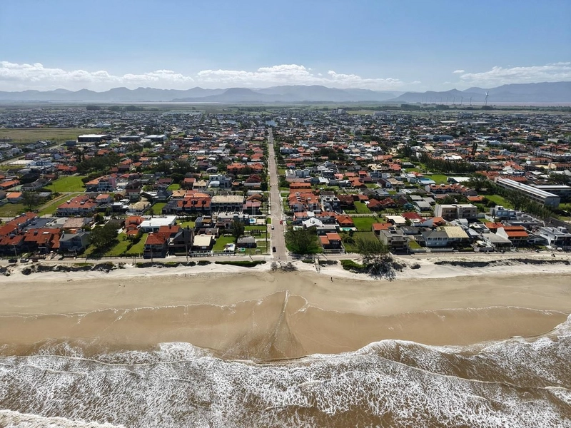 Maravilhosa Casa Térrea no Centro de Xangri-lá: 2ª foto da galeria de imagens do imóvel