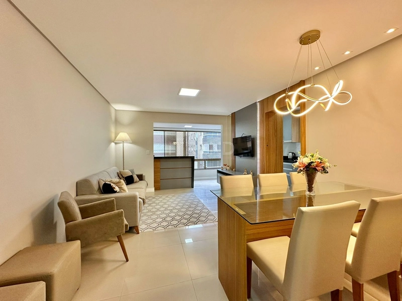 APARTAMENTO COM SACADA DE FRENTE !!: 16ª foto da galeria de imagens do imóvel