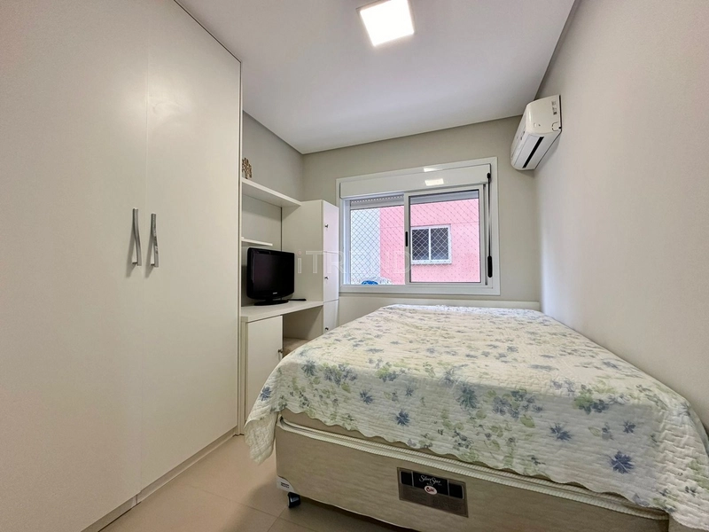 APARTAMENTO COM SACADA DE FRENTE !!: 12ª foto da galeria de imagens do imóvel