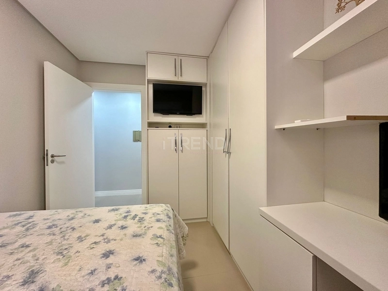 APARTAMENTO COM SACADA DE FRENTE !!: 6ª foto da galeria de imagens do imóvel