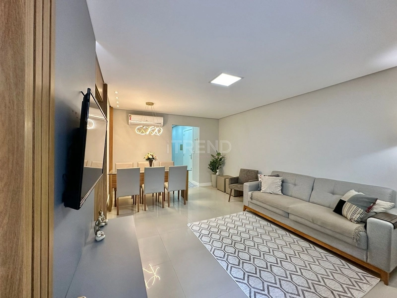 APARTAMENTO COM SACADA DE FRENTE !!: 9ª foto da galeria de imagens do imóvel
