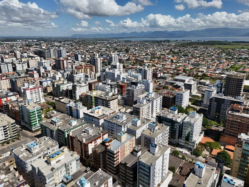 APARTAMENTO COM SACADA DE FRENTE !!: 5ª foto da galeria de imagens do imóvel