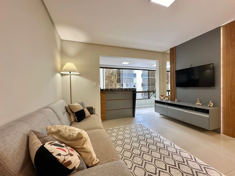 APARTAMENTO COM SACADA DE FRENTE !!: 14ª foto da galeria de imagens do imóvel