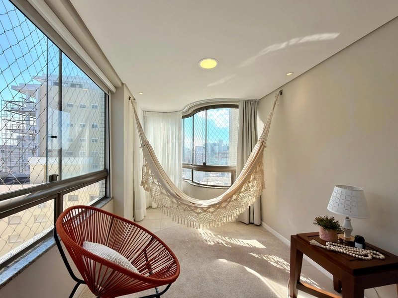 SACADA DE FRENTE COM CHURRASQUEIRA, APENAS 1 QUADRA DO MAR: 20ª foto da galeria de imagens do imóvel