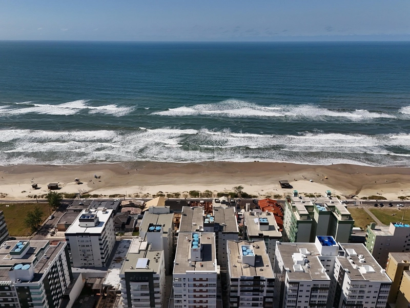 Apenas uma quadra para o mar: 3ª foto da galeria de imagens do imóvel