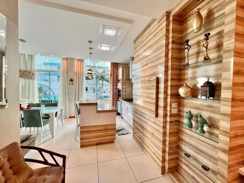 Apartamento mobiliado e decorado com terraço: 3ª foto da galeria de imagens do imóvel
