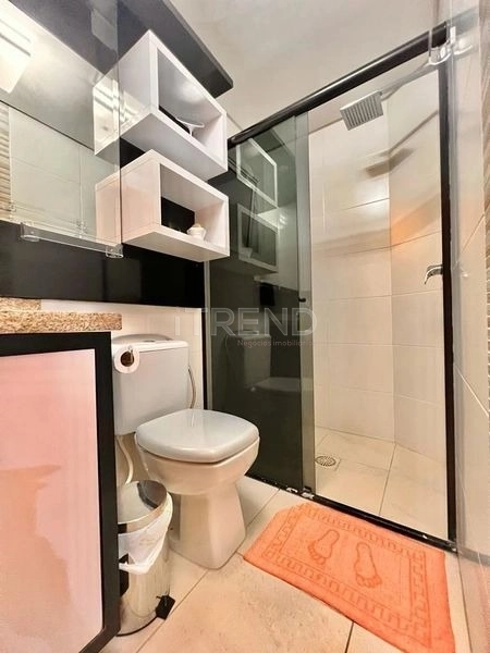 Apartamento mobiliado e decorado com terraço: 9ª foto da galeria de imagens do imóvel