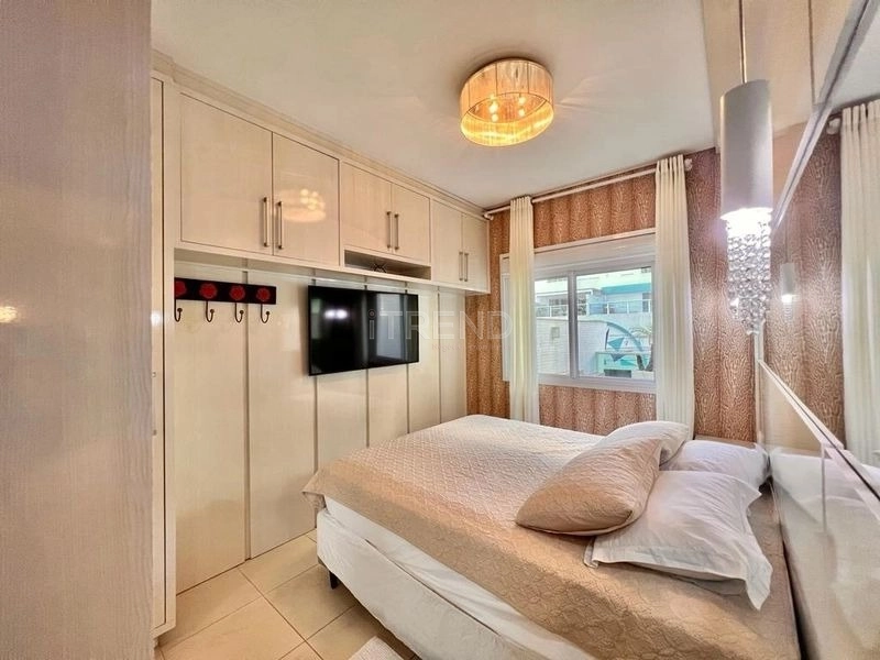 Apartamento mobiliado e decorado com terraço: 20ª foto da galeria de imagens do imóvel